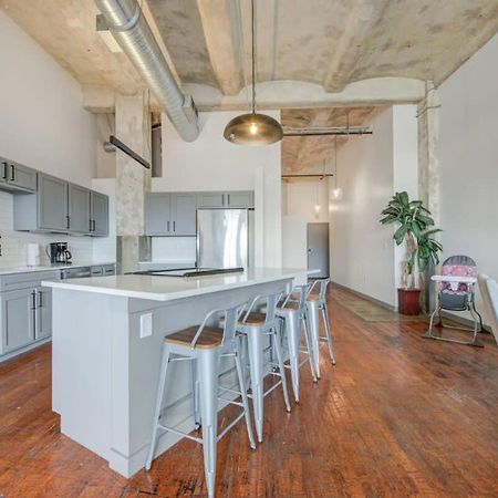 2Br 2Ba Spacious Historic Loft With Gym By Envitae Kansas City Eksteriør billede