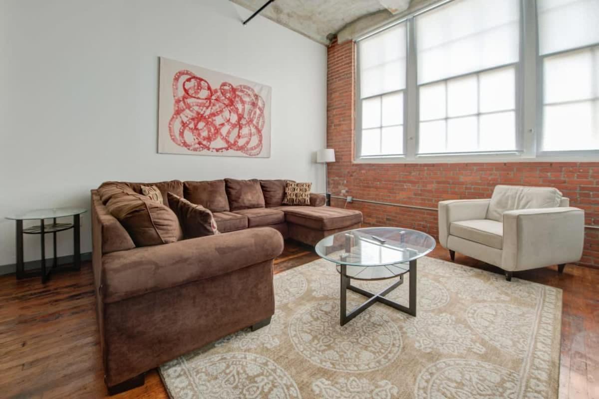 2Br 2Ba Spacious Historic Loft With Gym By Envitae Kansas City Eksteriør billede